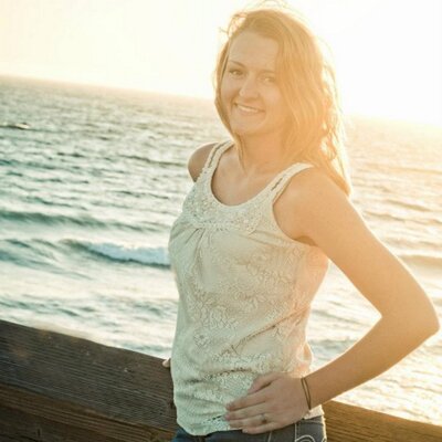 Profile Picture of Kate ❤️⛳️✨ (@SoCalBelle95) on Twitter