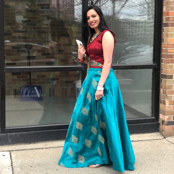 Profile Picture of Sirjana Basnet (@sirjanabasnet) on Poshmark