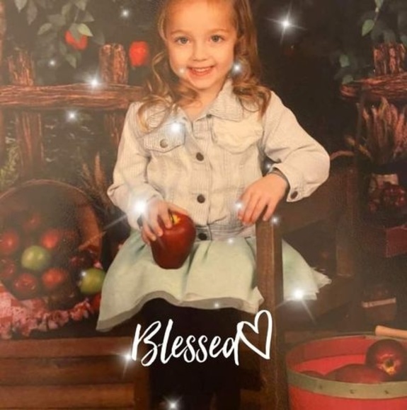 Profile Picture of Donna Clausen (@clausend65) on Poshmark