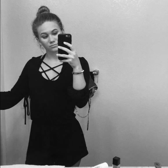 Profile Picture of Trinity Ishikawa (@reallytrin) on Poshmark