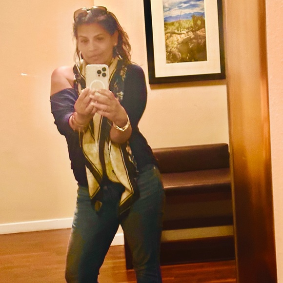 Amanda Rene - Poshmark Profile Picture of Amanda Rene (@reneamanda89) on Poshmark