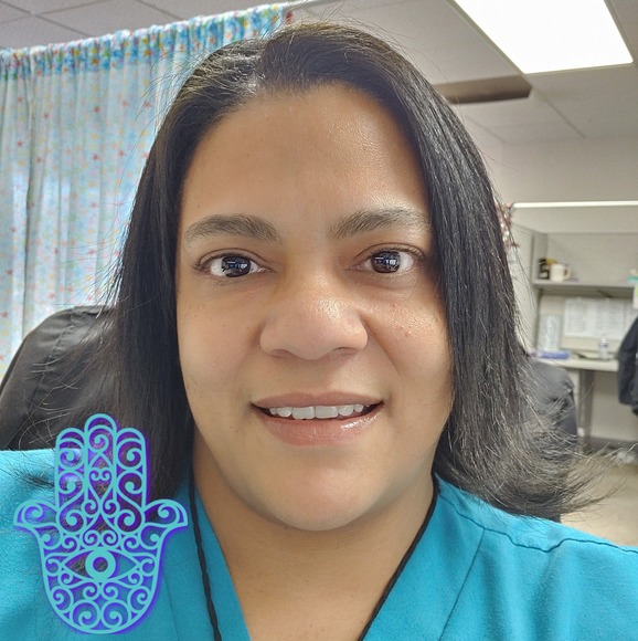 Profile Picture of Andrea Loudermilk (@andrea207) on Poshmark