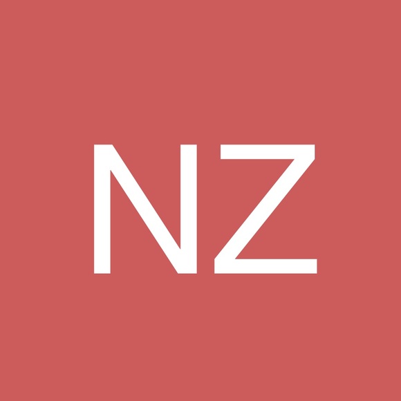 Profile Picture of Nadia Zukor (@nadiazukor) on Poshmark