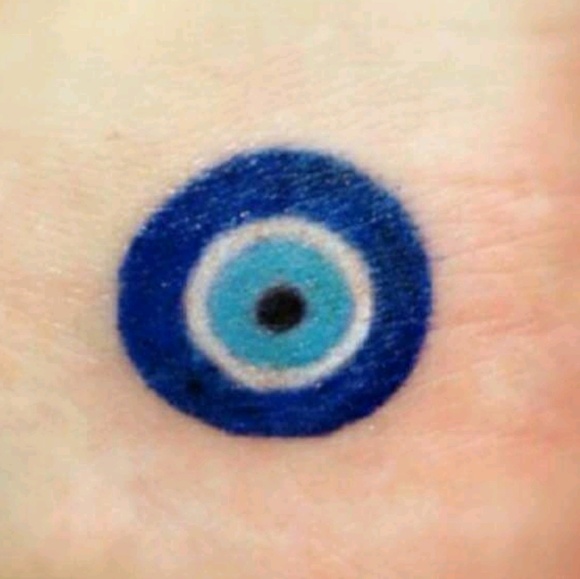 Profile Picture of Soly Morales (@zobaby85) on Poshmark