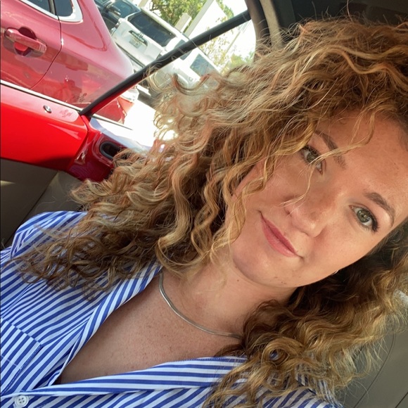 Profile Picture of Audrey Keenan (@aokay173) on Poshmark
