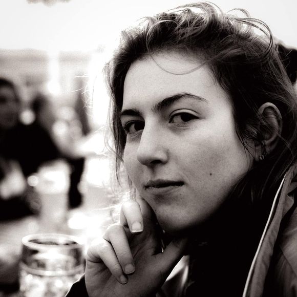 Profile Picture of Eileen Mahler (@elmosurfs) on Poshmark