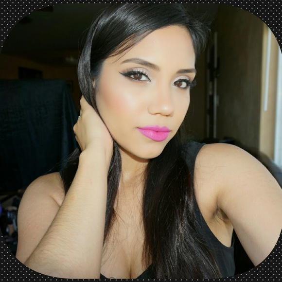 Profile Picture of Tania Enriquez (@taniaenriquez26) on Poshmark