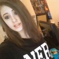 Profile Picture of Mckenna Allen (@hedgiehoglover) on Twitter