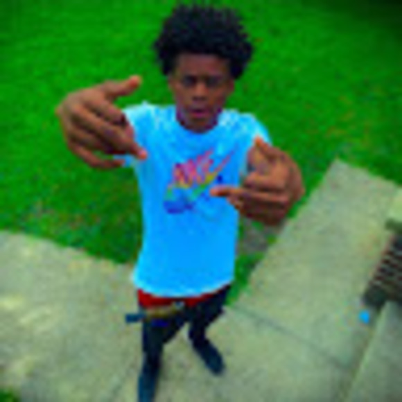 Profile Picture of Antwan Clark (@antwanclark) on Poshmark