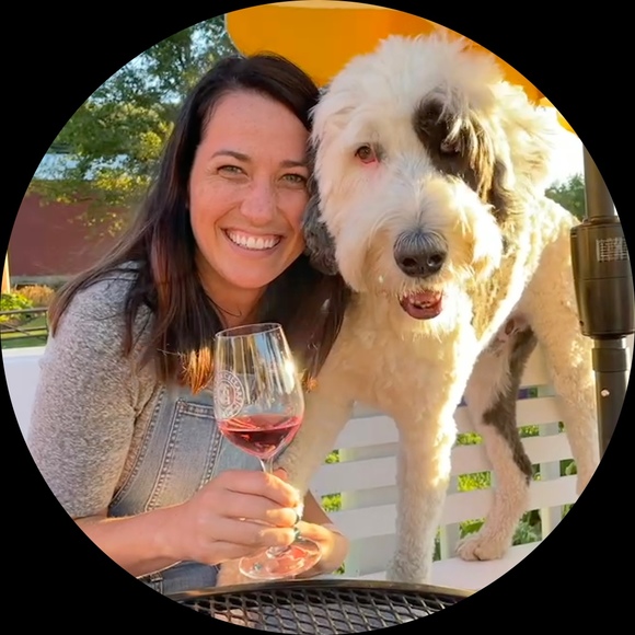 Profile Picture of Oniqueh Giles-white (@oniqueh) on Poshmark