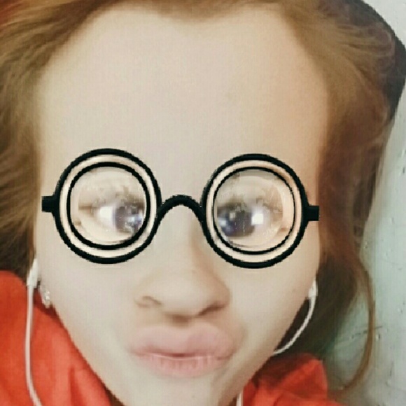Profile Picture of Alyssa Pyland (@alyssapyland) on Poshmark