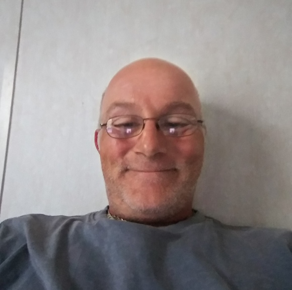 Profile Picture of Thomas Carter (@thomaskcarter49) on Poshmark