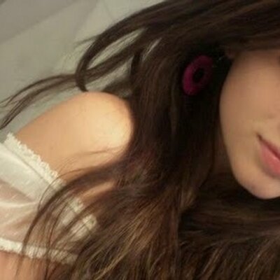 Profile Picture of Julianna Alves (@juliannaalves5) on Twitter