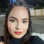 Profile Picture of 𝔠𝔞𝔯𝔩𝔞 𝔠𝔦𝔫𝔱𝔥𝔦𝔞 (@carlinha_tavares_97) on Instagram