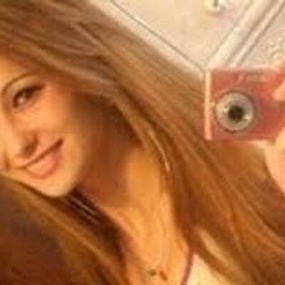 Profile Picture of Debora Campos (@deboracampos7) on Twitter