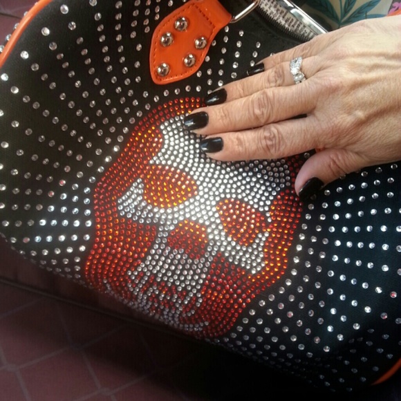 Profile Picture of Lynda Lovick (@bobsbabygirl6) on Poshmark