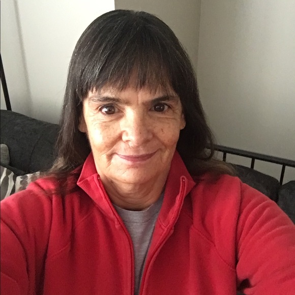 Profile Picture of Kathy Daprile (@kathydaprile) on Poshmark