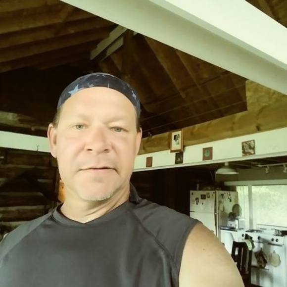 Profile Picture of Karl Kramer (@kramerkarl365) on Poshmark