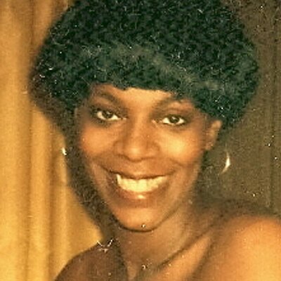 Profile Picture of Michele Carey (@MCarey0608) on Twitter