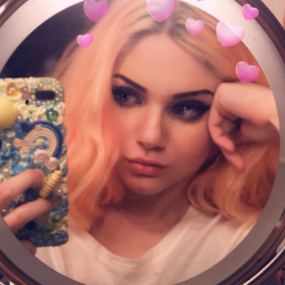 Loren Dunayer - Poshmark Profile Picture of Loren Dunayer (@ldunayer) on Poshmark