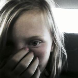 Profile Picture of Aileen Krause (@Regenbogen_2) on Twitter