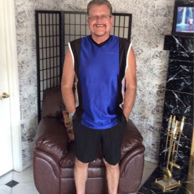 Profile Picture of Gary Compton (@GaryCompton17) on Twitter