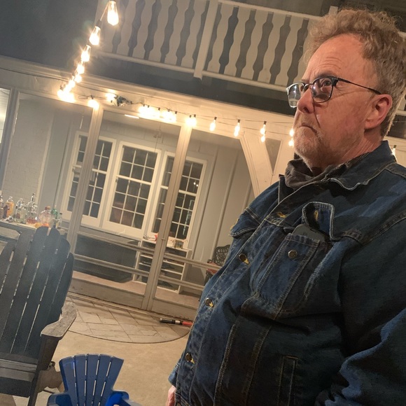 Profile Picture of George Kleinhans (@gkleinhans) on Poshmark