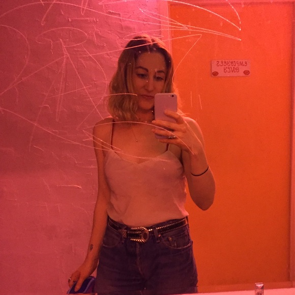 Profile Picture of Maylis Atkins (@maylisatkins) on Poshmark