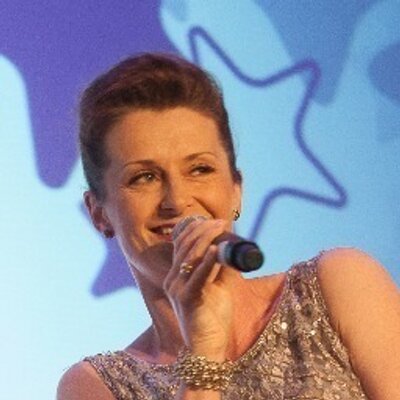 Profile Picture of Alison Plant (@alisonpsings) on Twitter