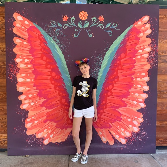 Profile Picture of Zachariah Odaniel (@zachariahod) on Poshmark