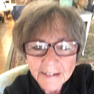 Profile Picture of Viviann Capps (@viviann.capps.1) on Facebook