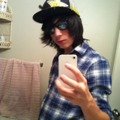 Profile Picture of Marc (@MarkToth14) on Twitter