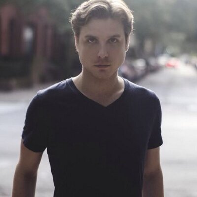 Profile Picture of Chris Lee Raab (@chrisleeraab) on Twitter
