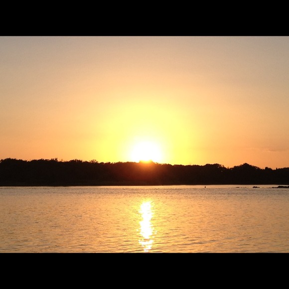 Profile Picture of Leona Byrd (@byrd35838) on Poshmark