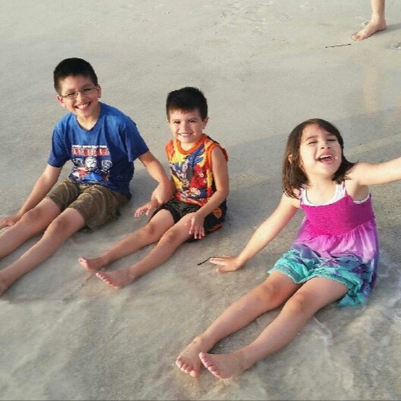 Profile Picture of Martin Cisneros (@mxc1376) on Poshmark