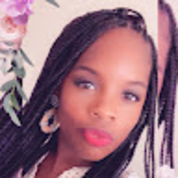 Profile Picture of Darreisha Brock (@darreisha_brock) on Poshmark