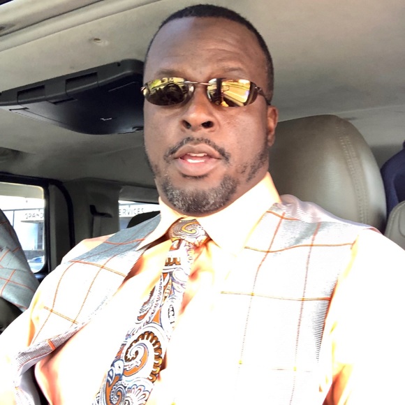 Profile Picture of Ron Franklin (@ronfranklin24) on Poshmark