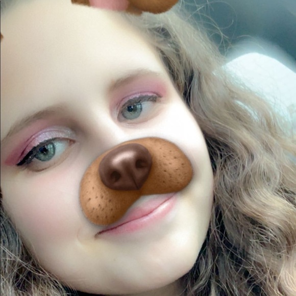 Mimi Mckeeman - Poshmark Profile Picture of Mimi Mckeeman (@mimi_mckeeman11) on Poshmark