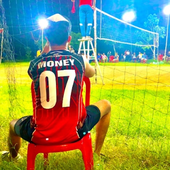Profile Picture of Money Singh (@mnysingh72) on Poshmark