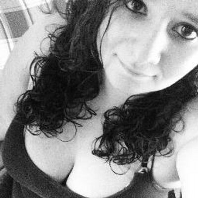 Profile Picture of Lisa Riggio (@xxlisamariexx1) on Twitter