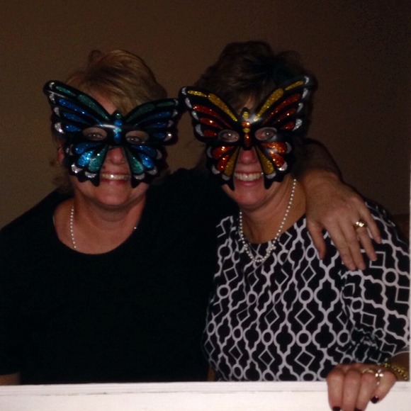 Profile Picture of Sherrie Burns schuster (@sbs1961) on Poshmark