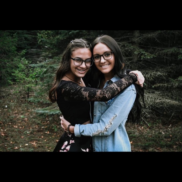 Taylor Moreland - Poshmark Profile Picture of Taylor Moreland (@tmoreland23) on Poshmark