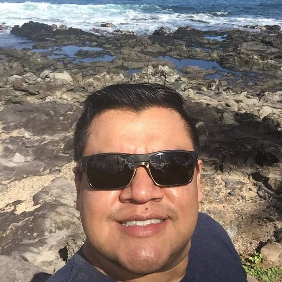 Profile Picture of John Carreon (@jmc5280) on Poshmark