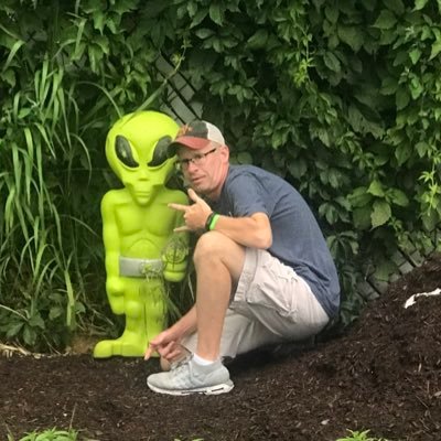 Profile Picture of Mike Cranston (@cranscoop) on Twitter