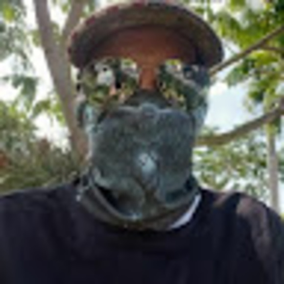 Profile Picture of David Shawger (@davidshawger) on Poshmark