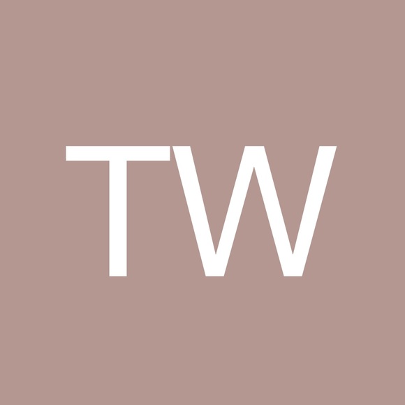 Profile Picture of Tammy Winburn (@tjwinburn21) on Poshmark