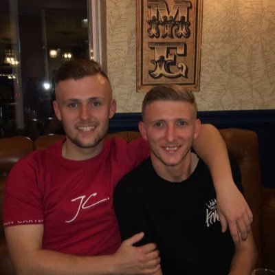 Profile Picture of Burt (@Harry_Burton45) on Twitter