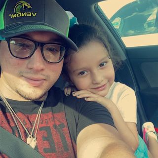 Profile Picture of Andrew Castillo (@andrew.castillo.3344) on Facebook