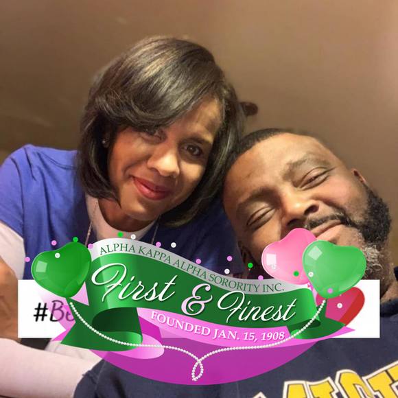 Profile Picture of Roxanne Kemp (@roxieblues) on Poshmark