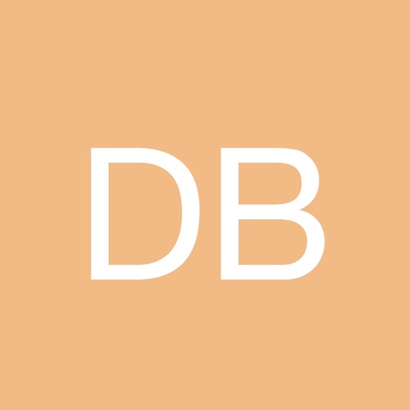 Profile Picture of Deborah Buresh (@buresh) on Poshmark